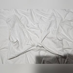 Beth Richard's bikini top size large white twist back NEW CONDITION